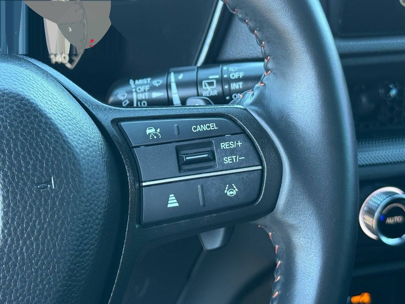 2024 Honda CR-V Hybrid Sport-L — photo 16 thumbnail