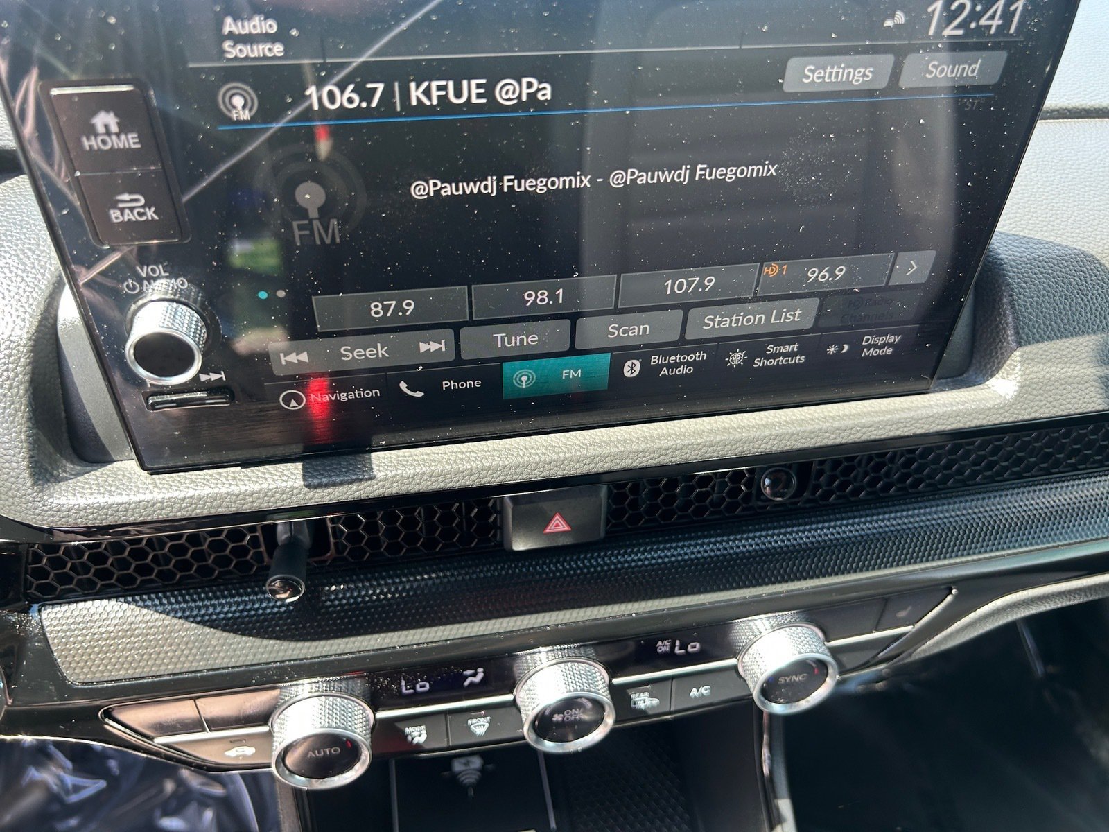 2025 Honda CR-V Hybrid Sport Touring — photo 24 thumbnail