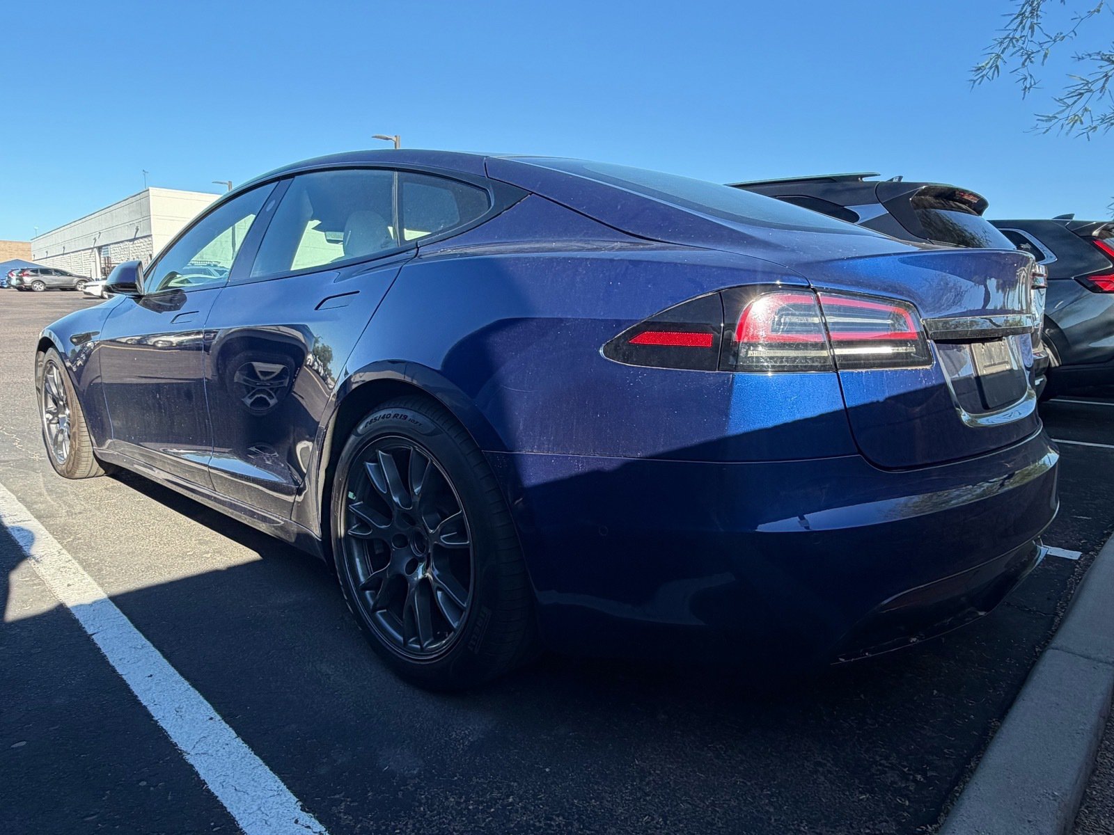 2022 Tesla Model S Base — photo 2 thumbnail