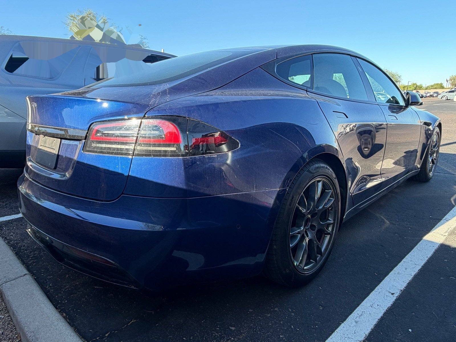 2022 Tesla Model S Base — photo 3 thumbnail
