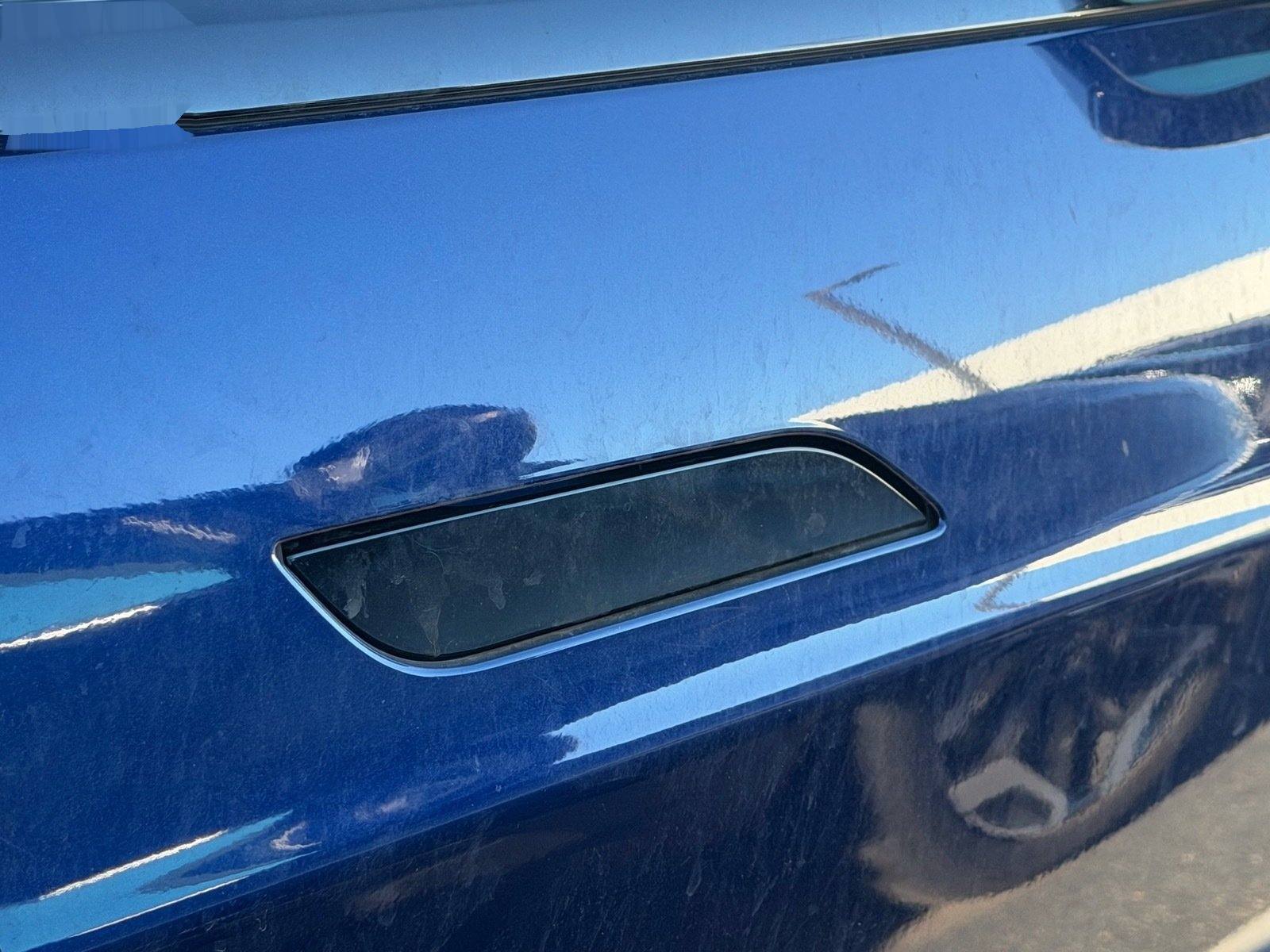 2022 Tesla Model S Base — photo 8 thumbnail
