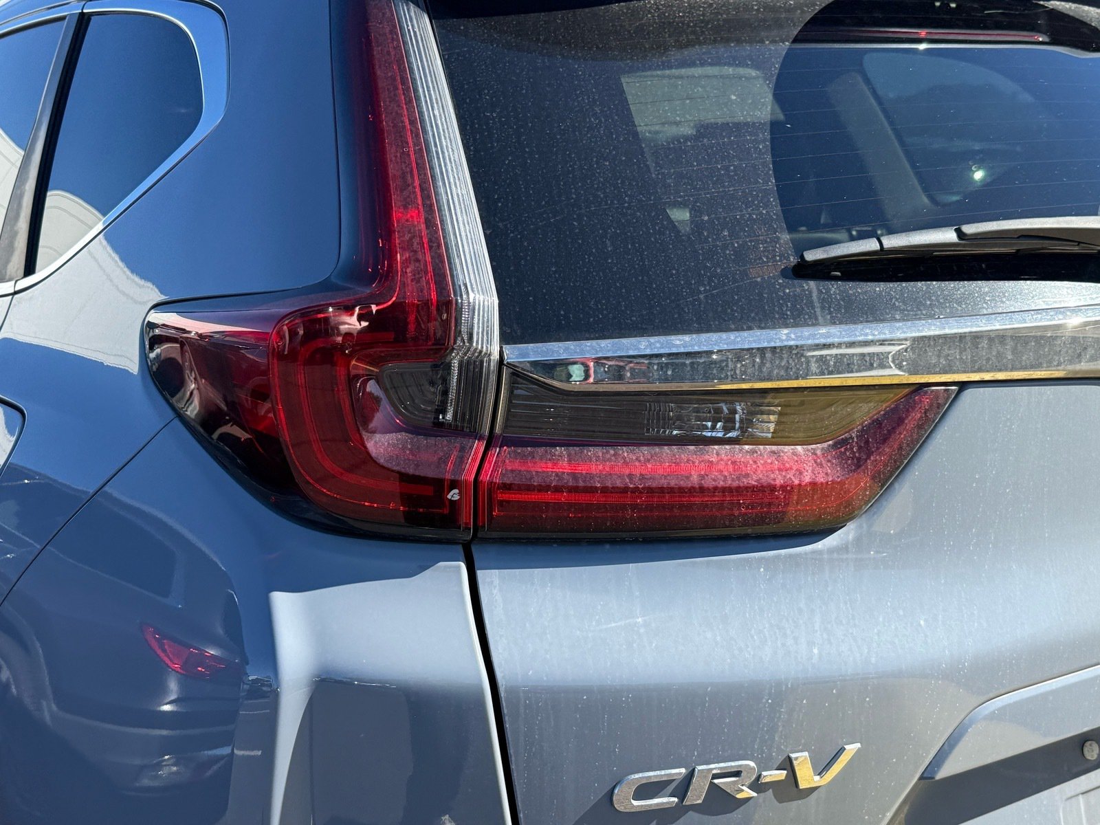 2022 Honda CR-V Hybrid Touring — photo 7 thumbnail