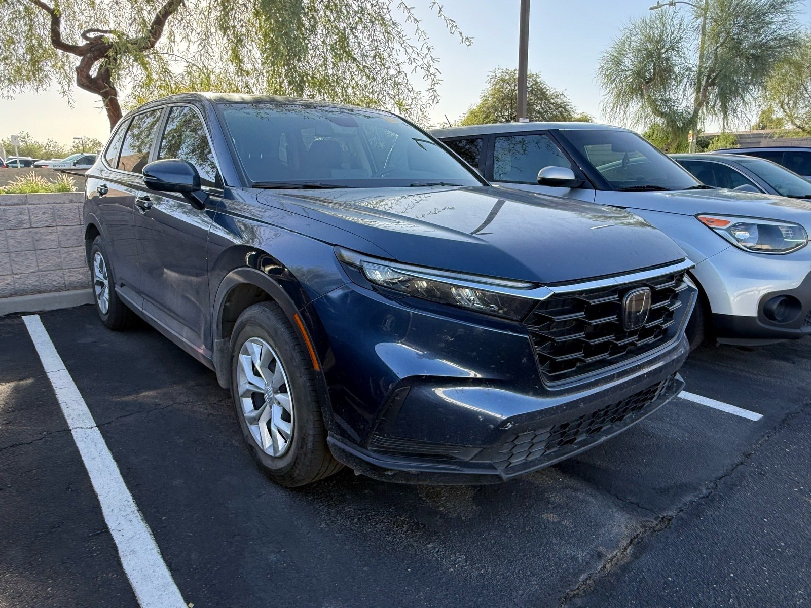 2025 Honda CR-V LX — photo 4 thumbnail