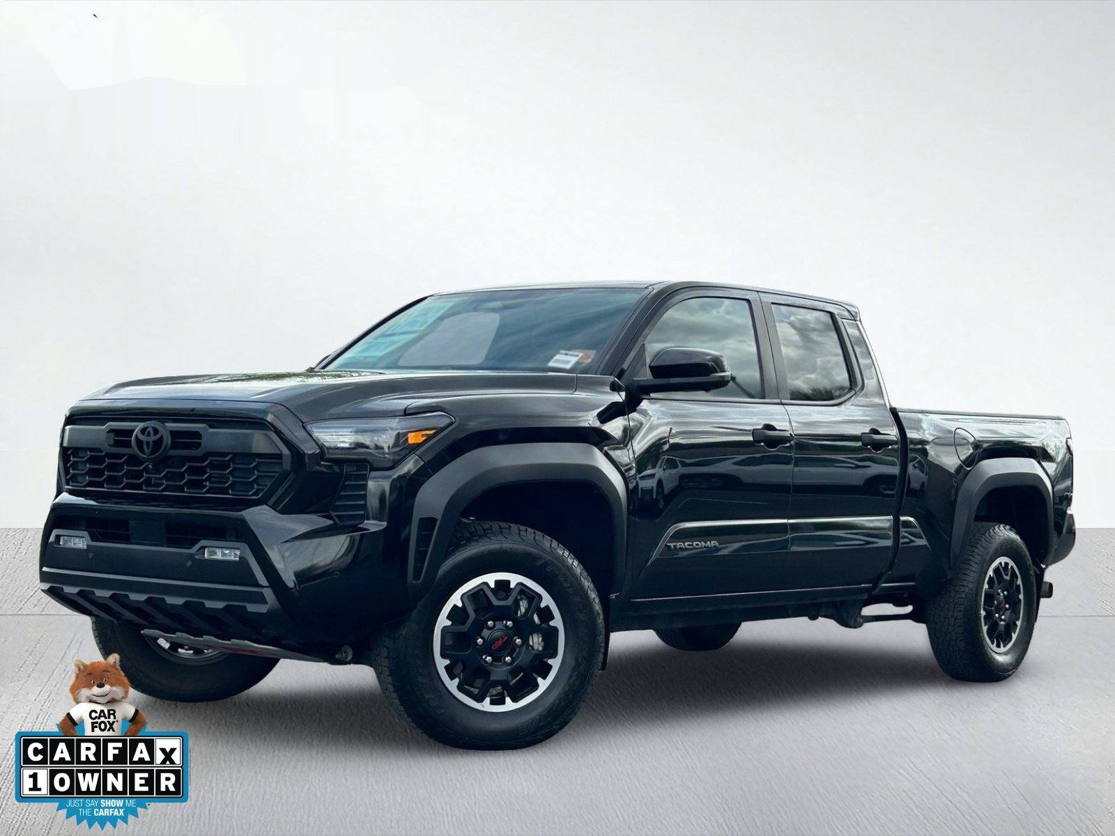 2024 Toyota Tacoma TRD Off-Road — photo 1