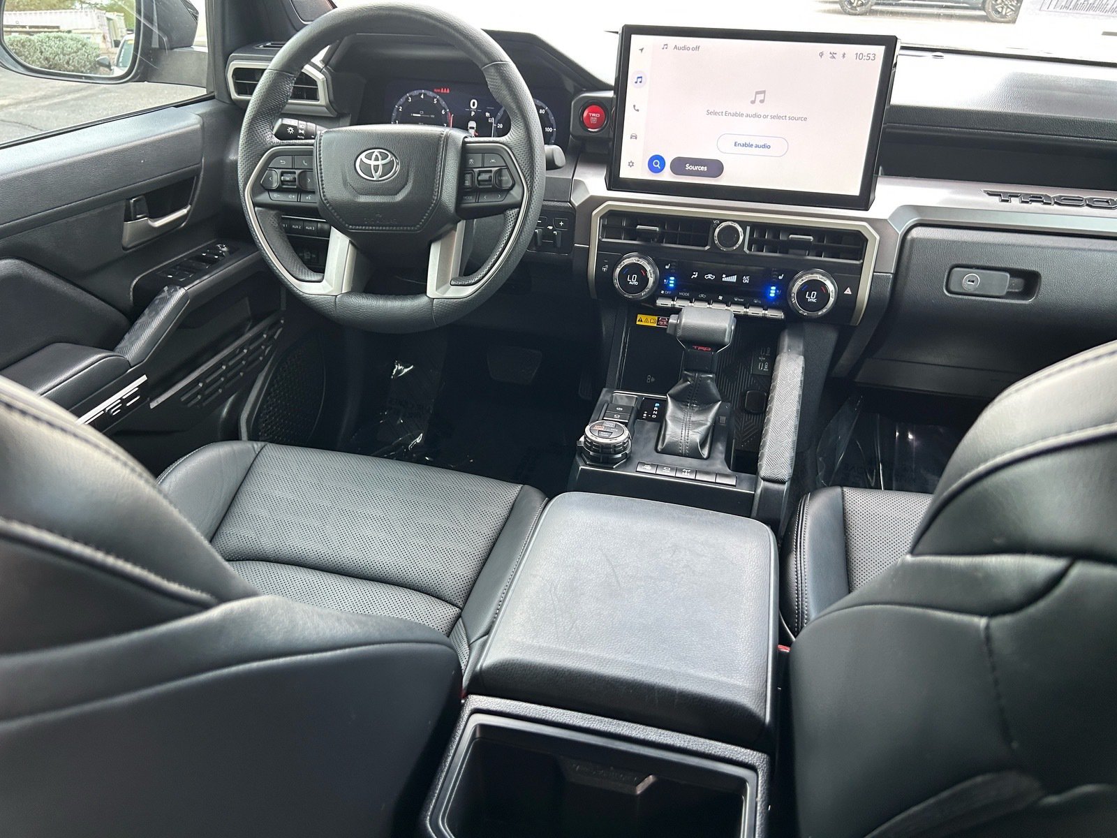2024 Toyota Tacoma TRD Off-Road — photo 15 thumbnail