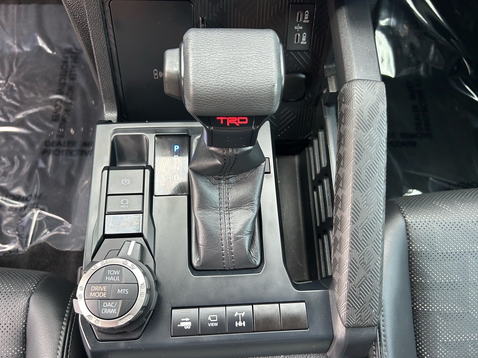 2024 Toyota Tacoma TRD Off-Road — photo 27 thumbnail
