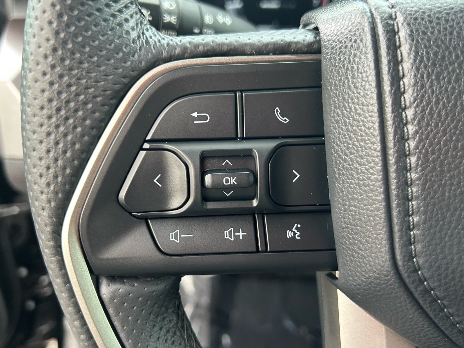 2024 Toyota Tacoma TRD Off-Road — photo 30 thumbnail