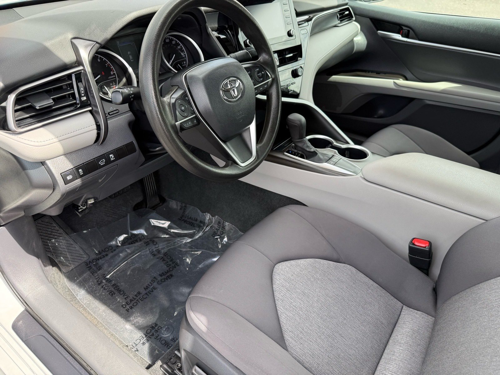 2024 Toyota Camry LE — photo 11 thumbnail