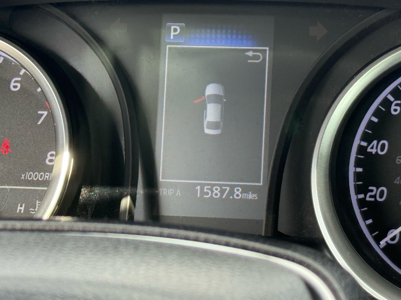 2024 Toyota Camry LE — photo 19 thumbnail