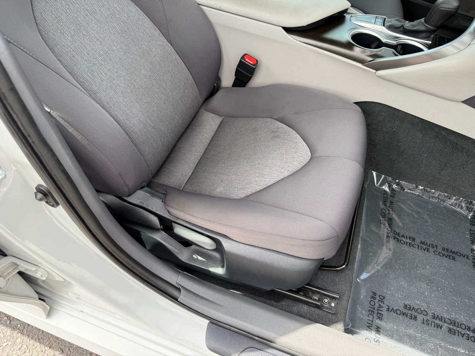 2024 Toyota Camry LE — photo 30 thumbnail