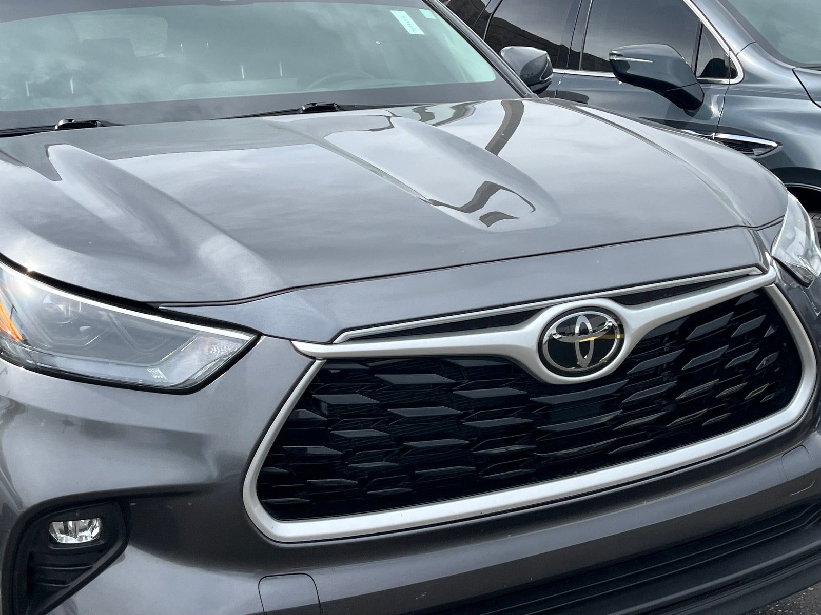 2023 Toyota Highlander XLE — photo 5 thumbnail