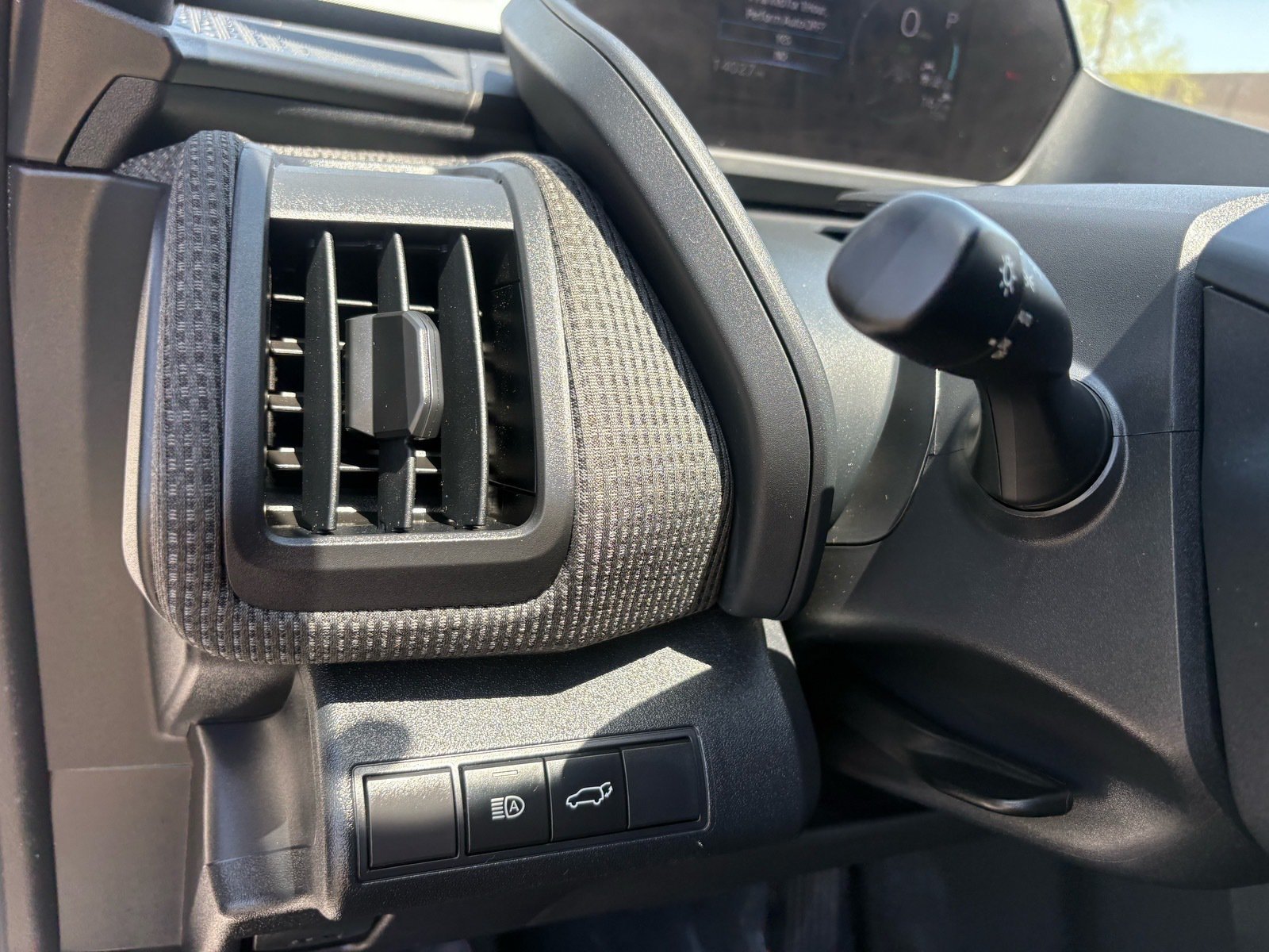 2024 Toyota bZ4X XLE — photo 11 thumbnail