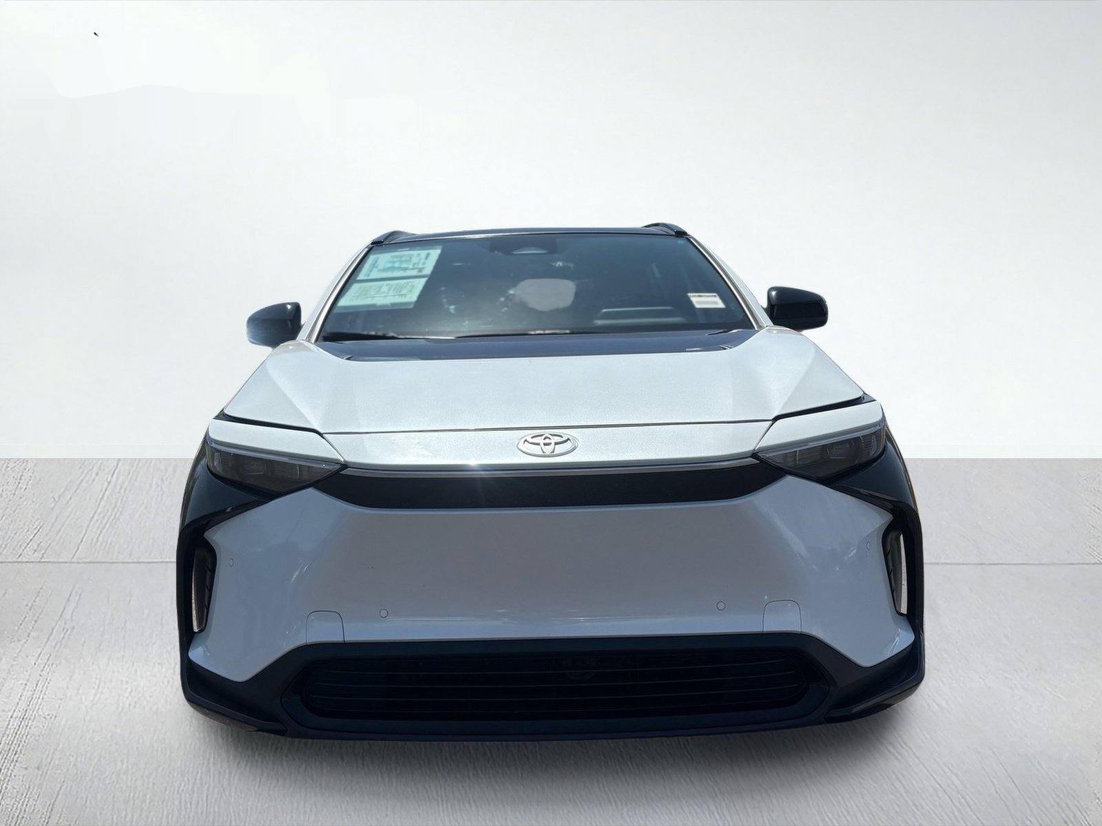 2024 Toyota bZ4X XLE — photo 9 thumbnail