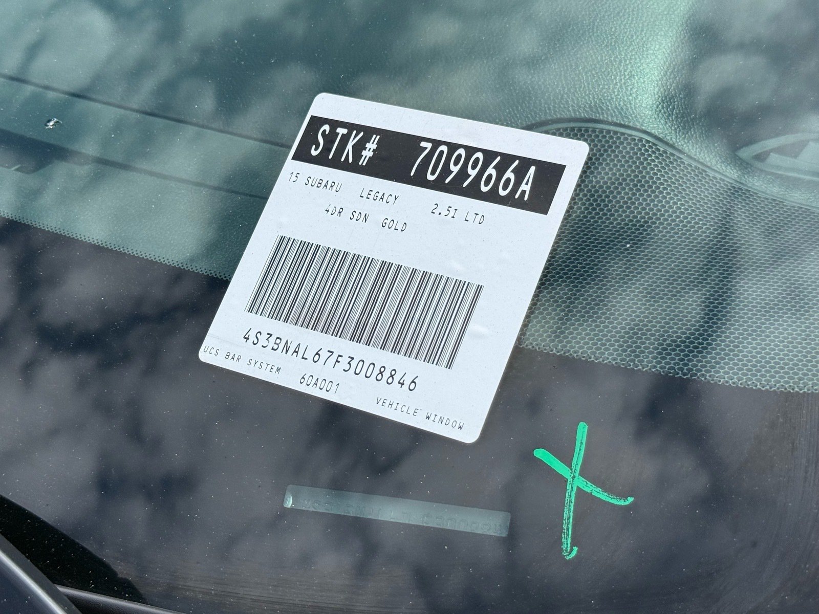 2015 Subaru Legacy 2.5i — photo 33 thumbnail