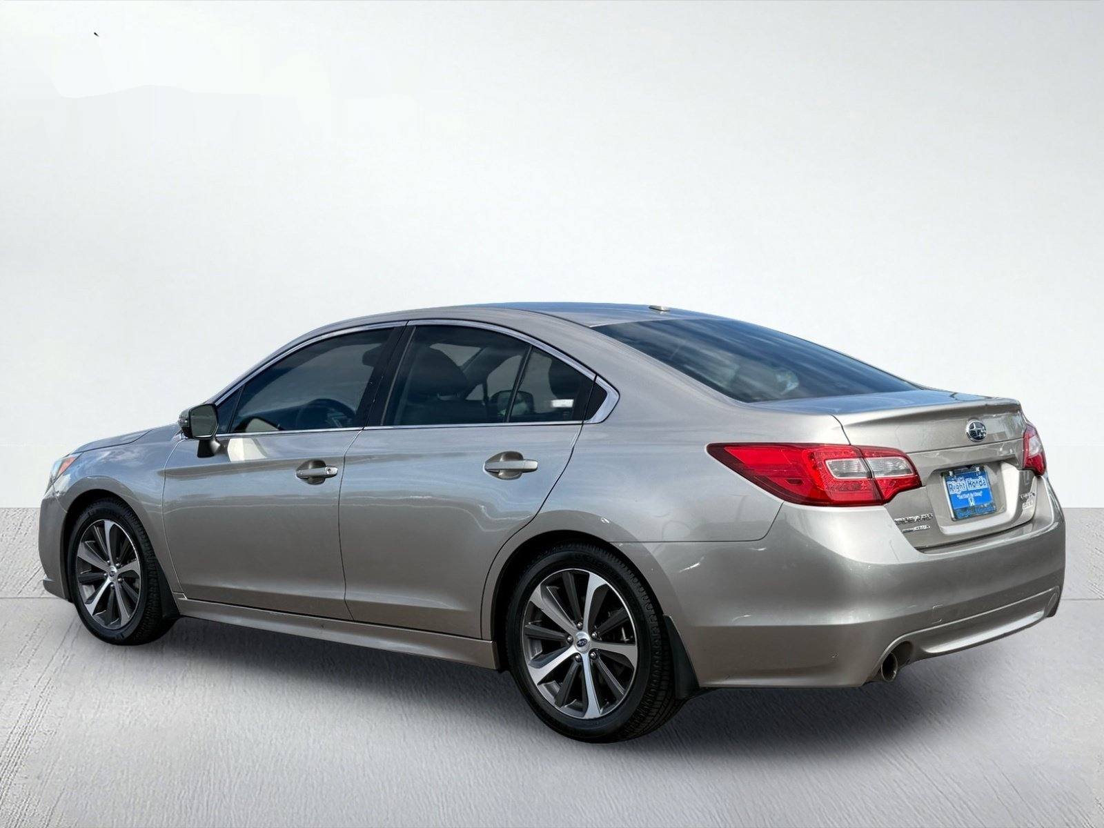 2015 Subaru Legacy 2.5i — photo 4 thumbnail