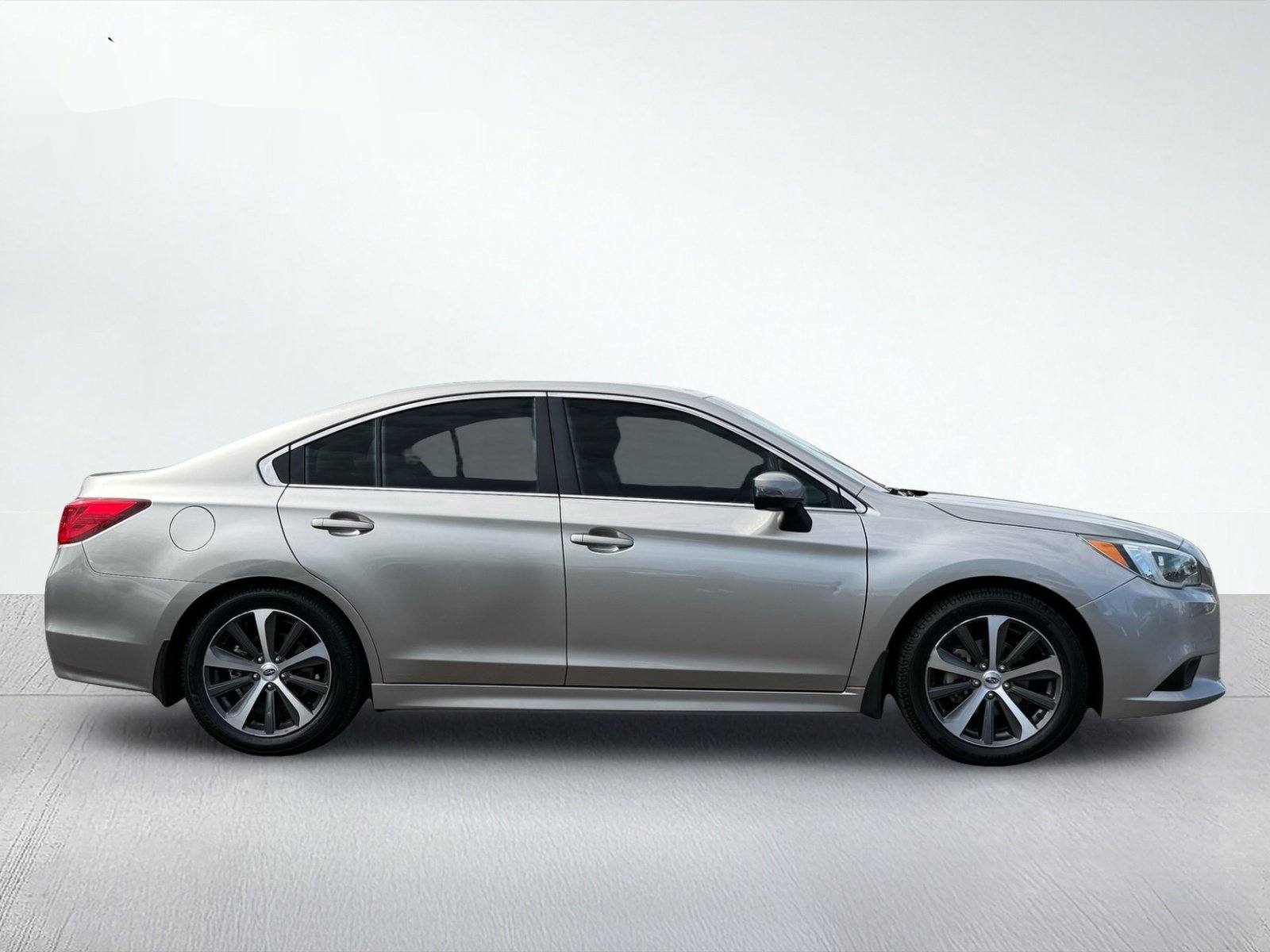 2015 Subaru Legacy 2.5i — photo 8 thumbnail