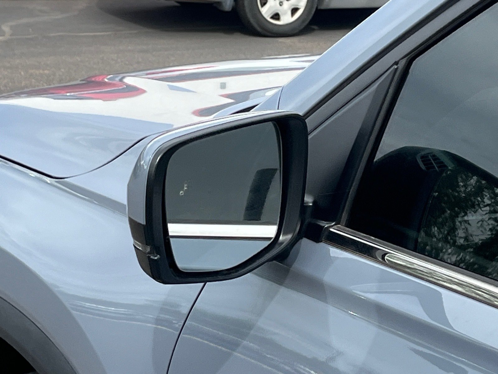 2025 Honda Pilot Touring — photo 7 thumbnail