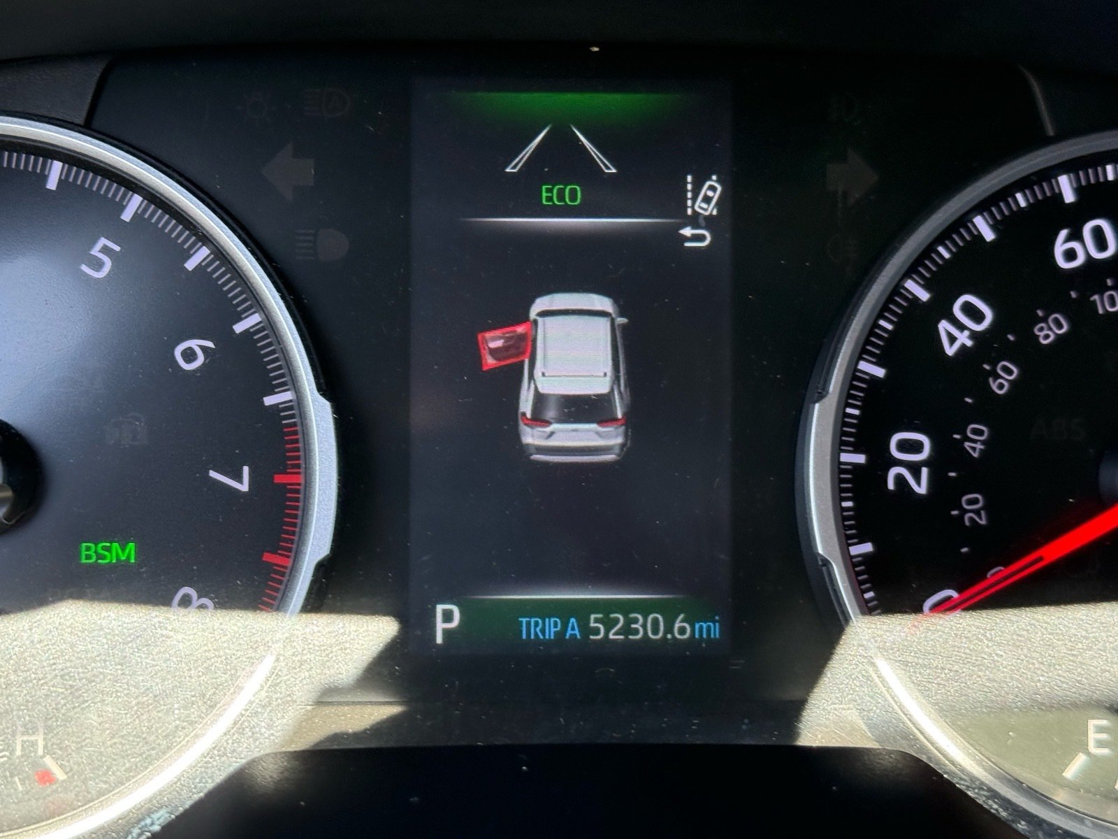 2022 Toyota RAV4 XLE — photo 19 thumbnail