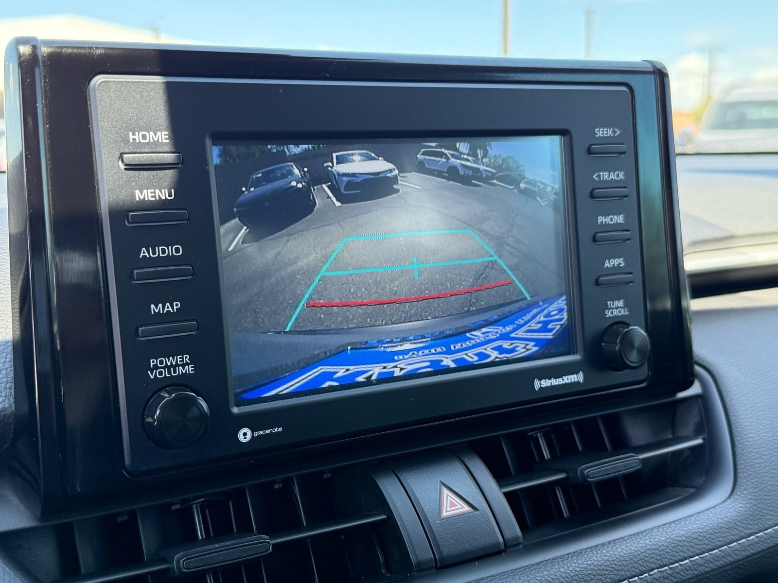 2022 Toyota RAV4 XLE — photo 21 thumbnail