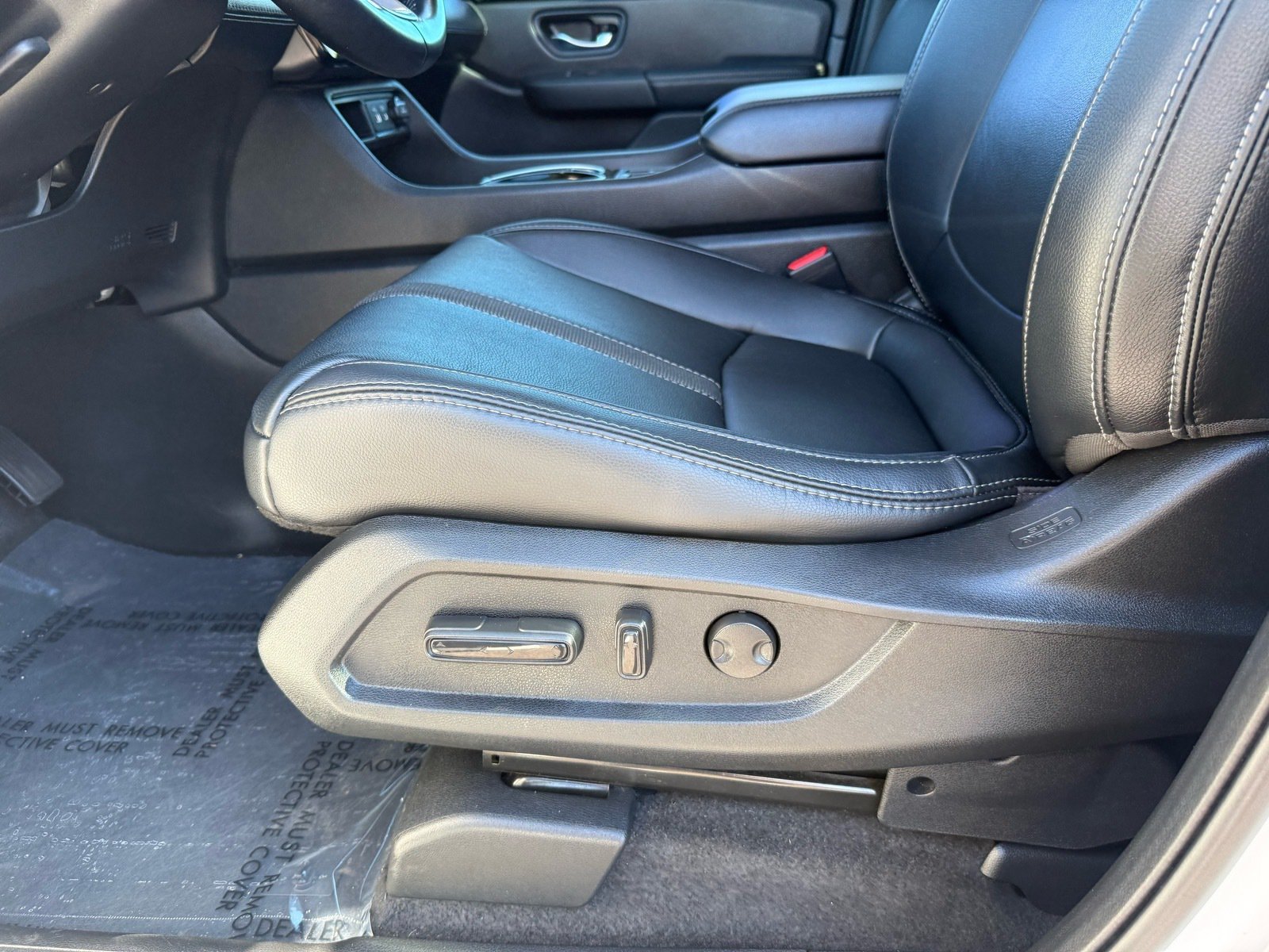 2023 Honda Pilot EX-L — photo 14 thumbnail