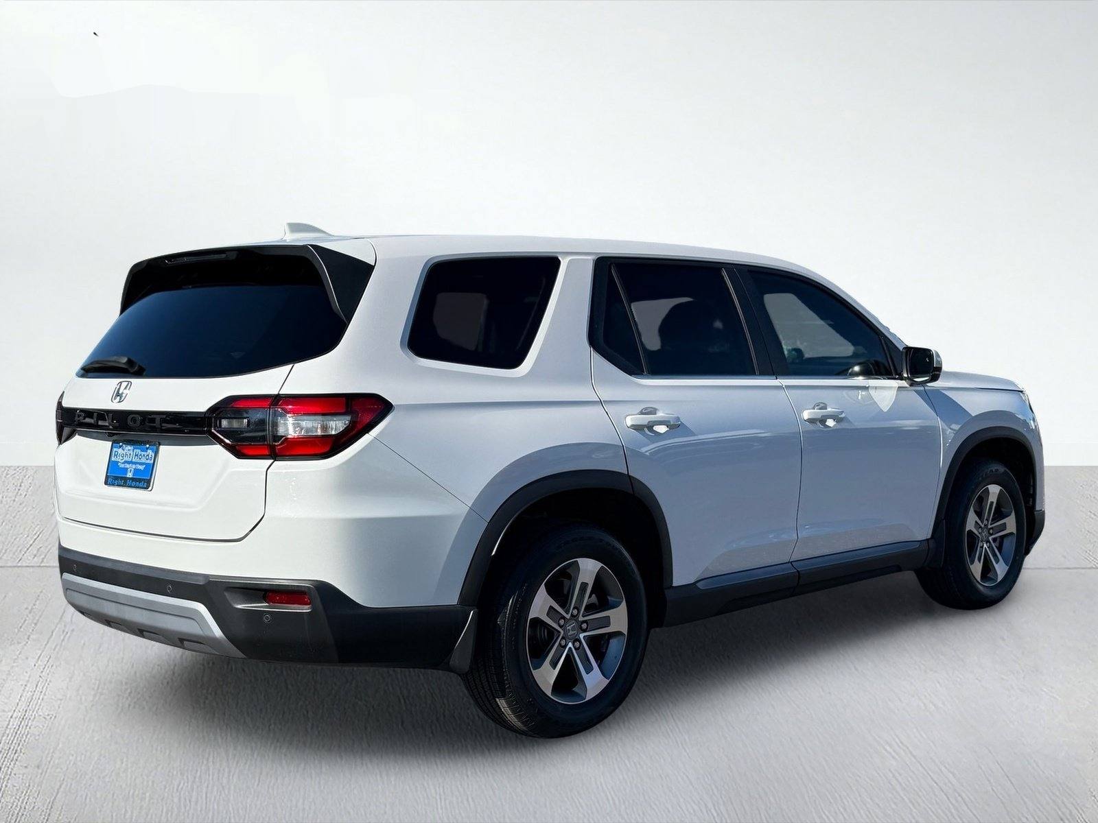 2023 Honda Pilot EX-L — photo 8 thumbnail
