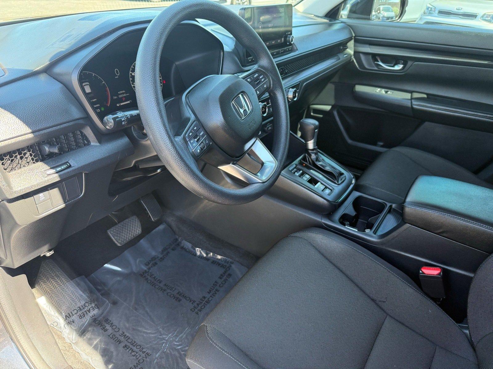 2025 Honda CR-V LX — photo 10 thumbnail