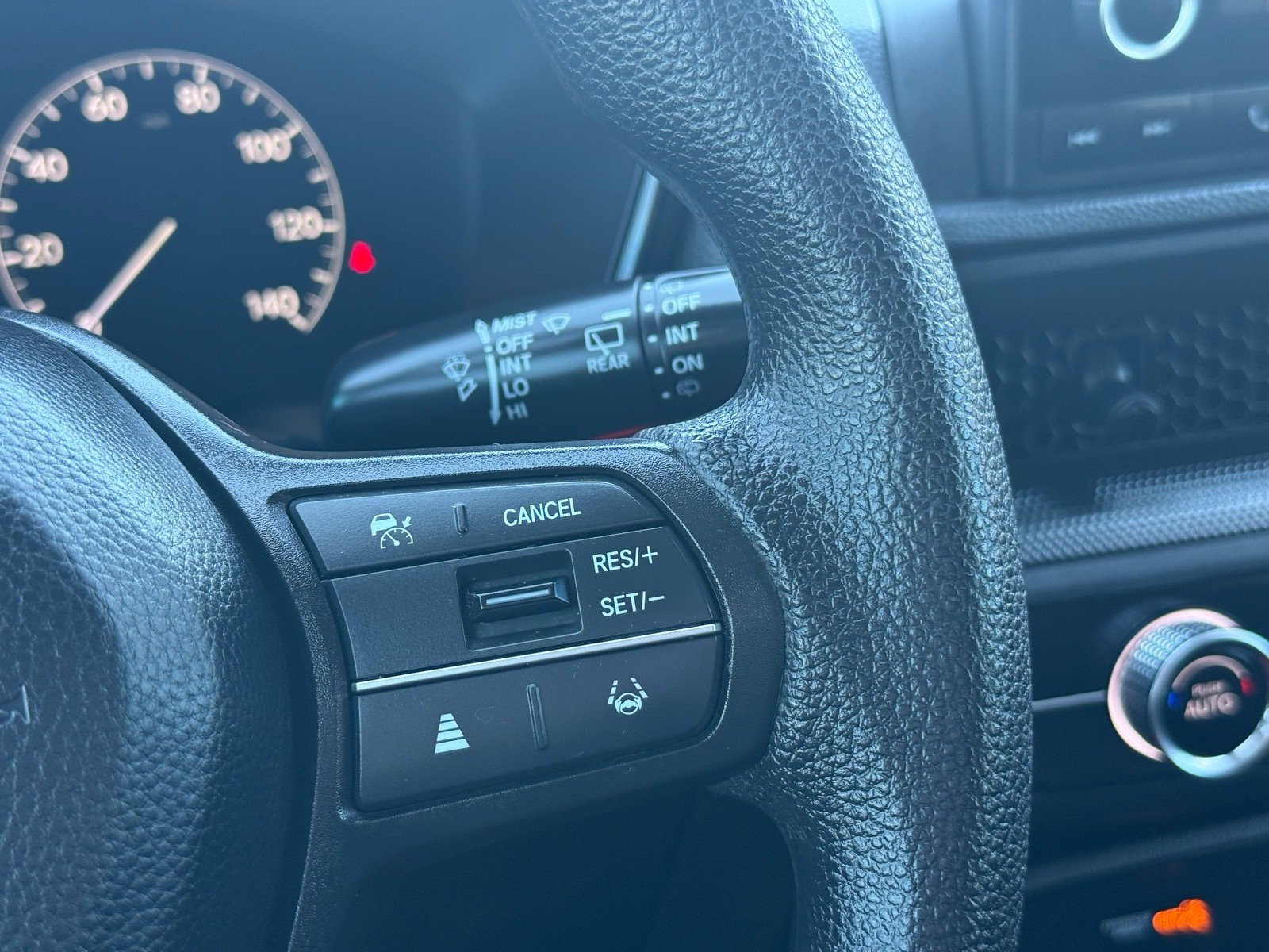 2025 Honda CR-V LX — photo 16 thumbnail