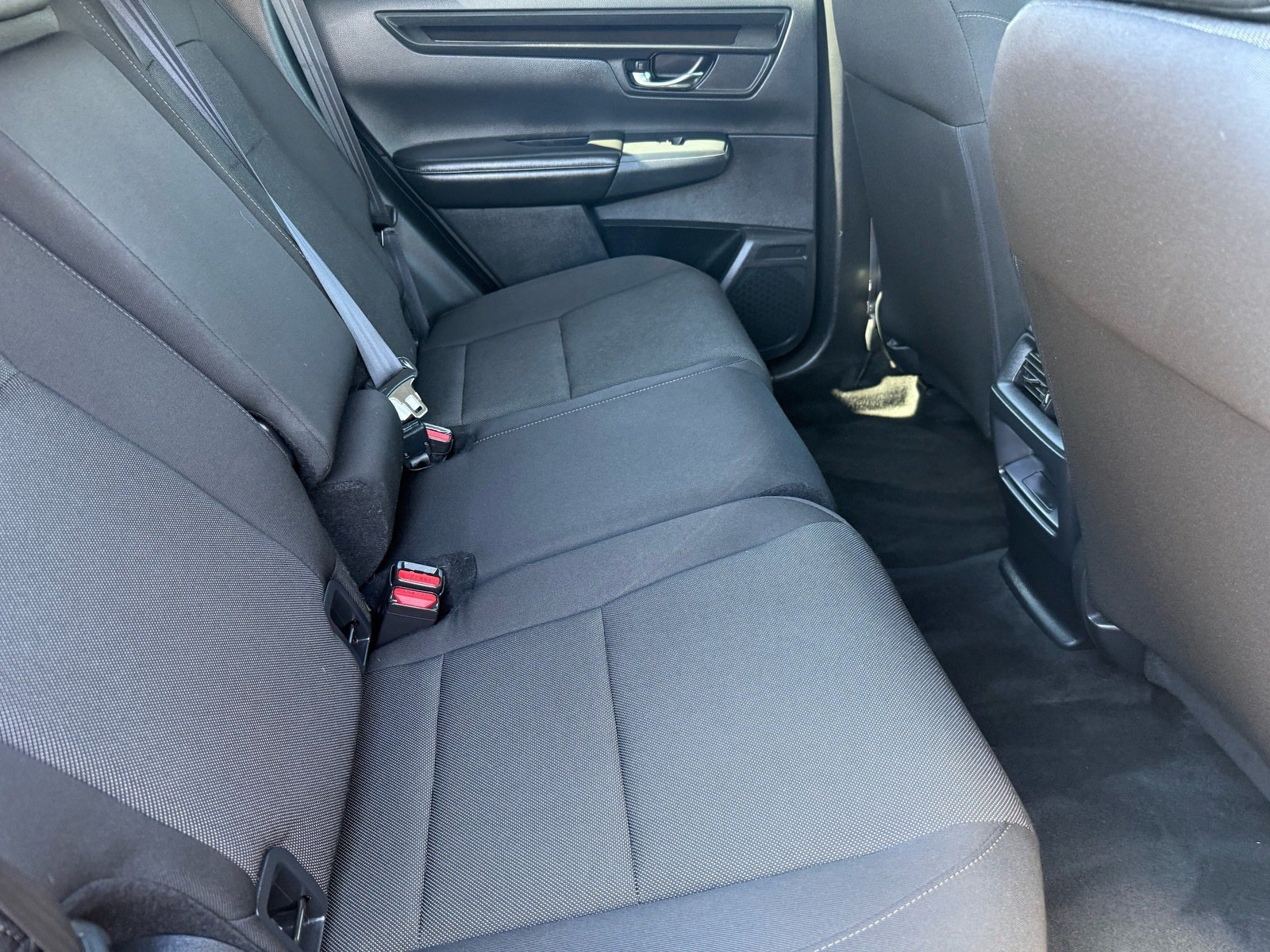 2025 Honda CR-V LX — photo 27 thumbnail