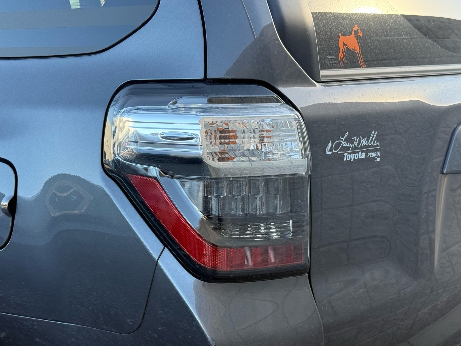 2023 Toyota 4Runner SR5 — photo 7 thumbnail