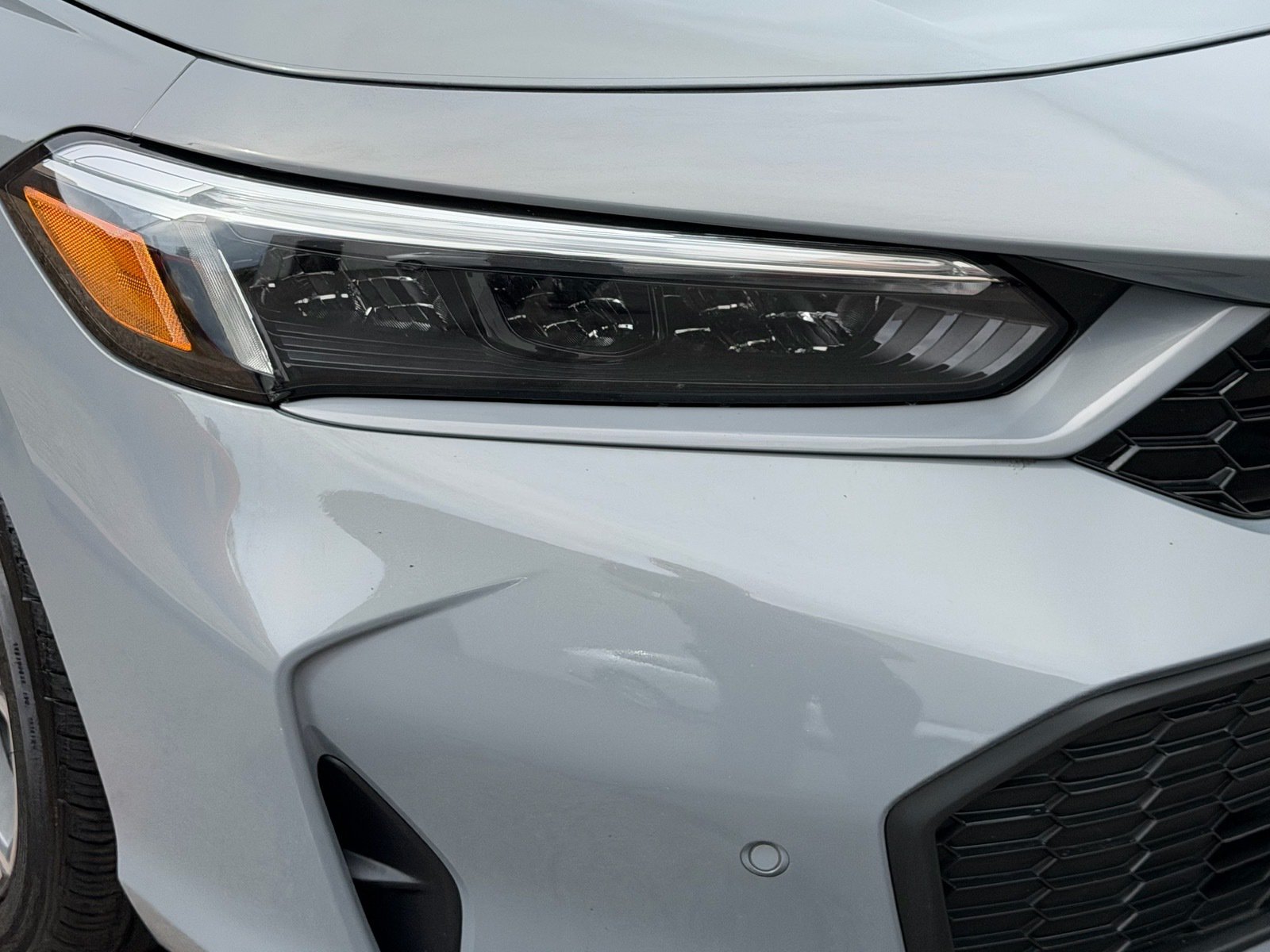 2025 Honda Civic Hybrid Sport Touring — photo 8 thumbnail