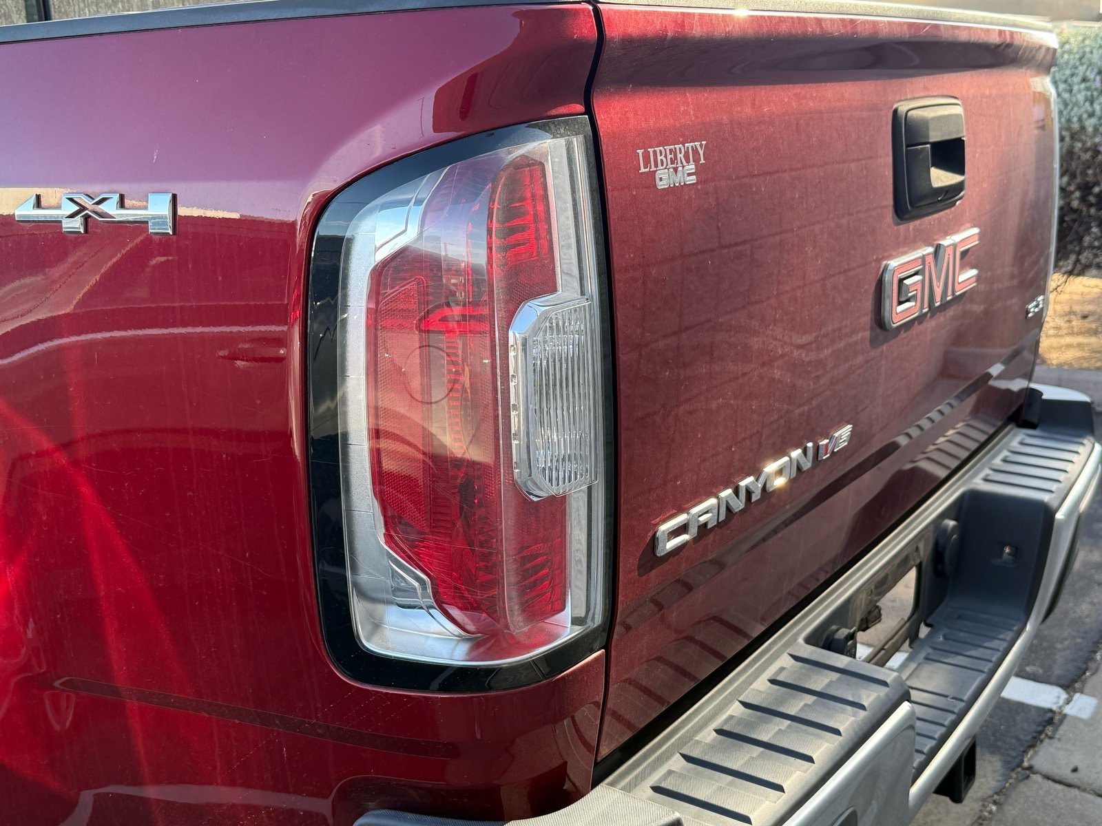2018 GMC Canyon SLE1 — photo 7 thumbnail