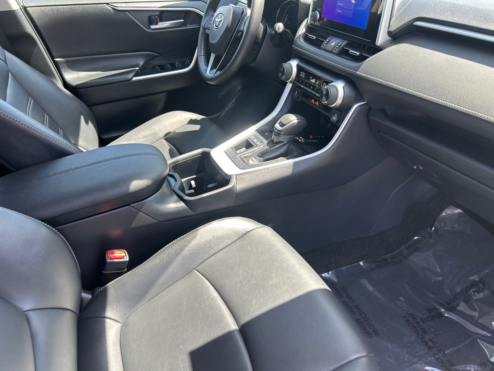2025 Toyota RAV4 XLE Premium — photo 13 thumbnail