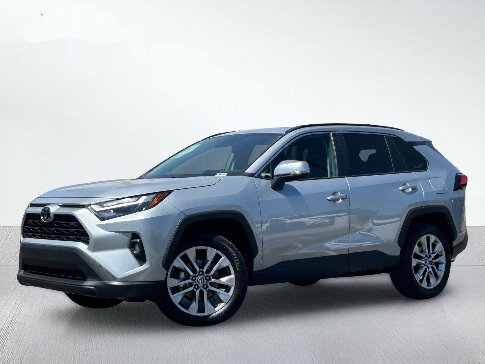 2025 Toyota RAV4 XLE Premium — photo 2 thumbnail
