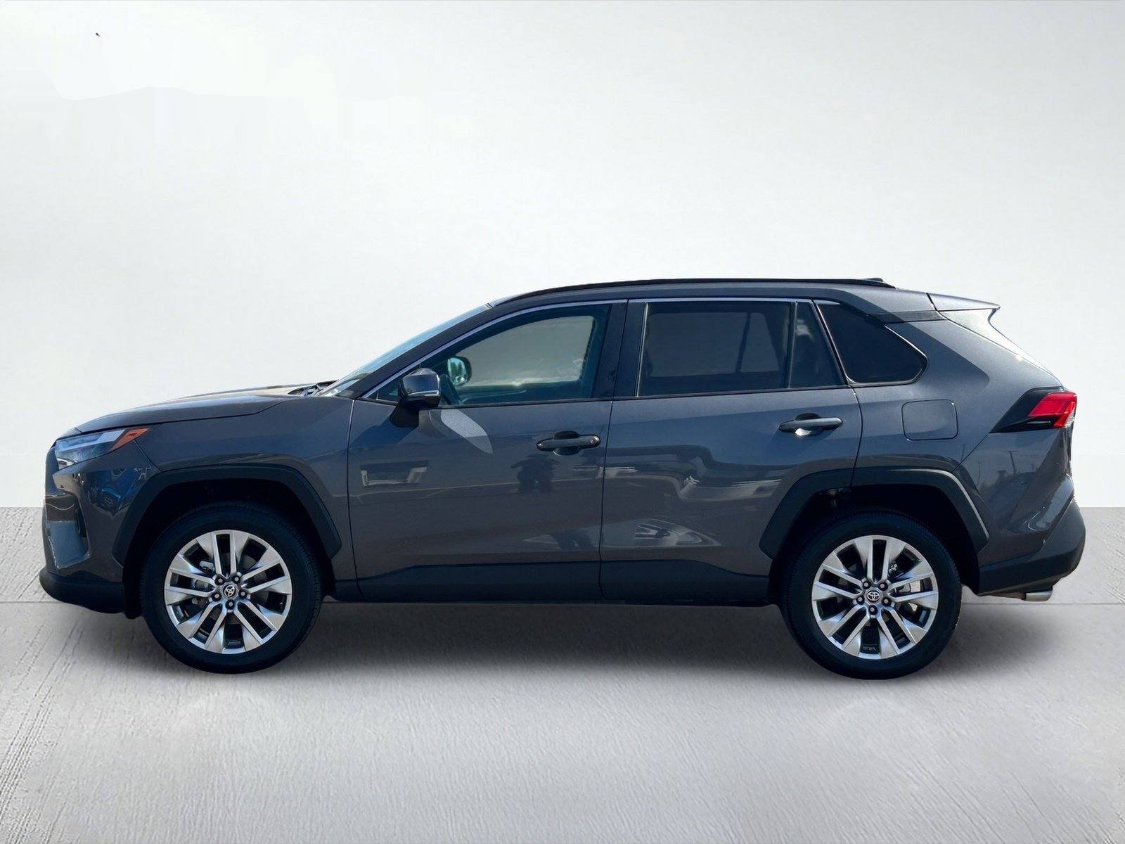 2025 Toyota RAV4 XLE Premium — photo 2 thumbnail