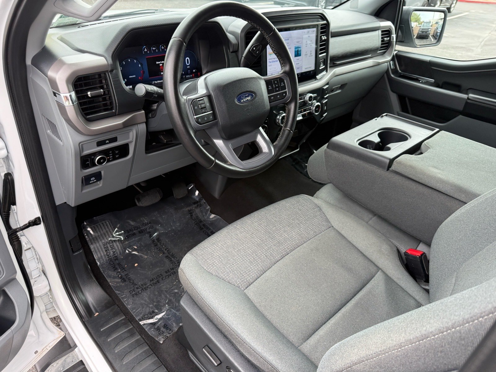 2025 Ford F-150 XLT — photo 11 thumbnail