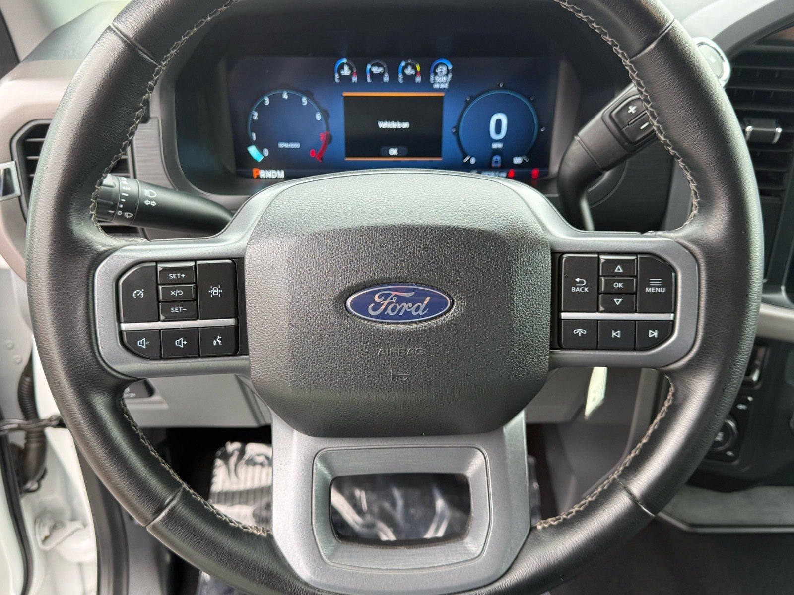 2025 Ford F-150 XLT — photo 14 thumbnail