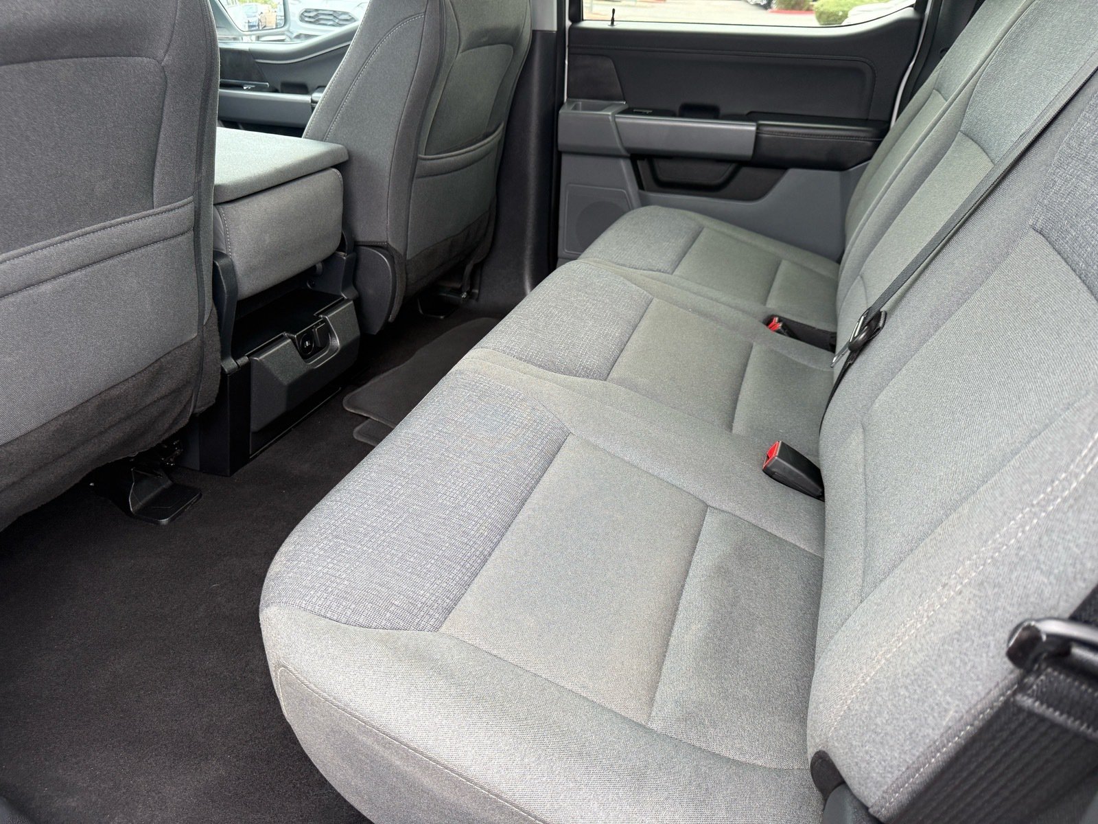 2025 Ford F-150 XLT — photo 24 thumbnail