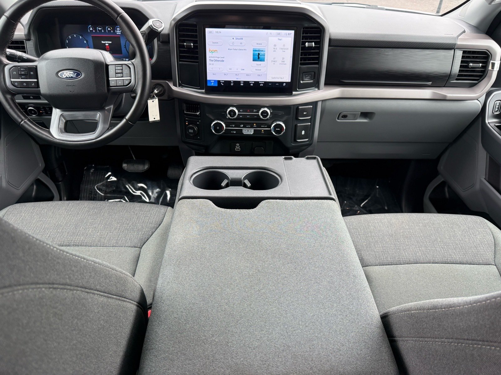 2025 Ford F-150 XLT — photo 25 thumbnail