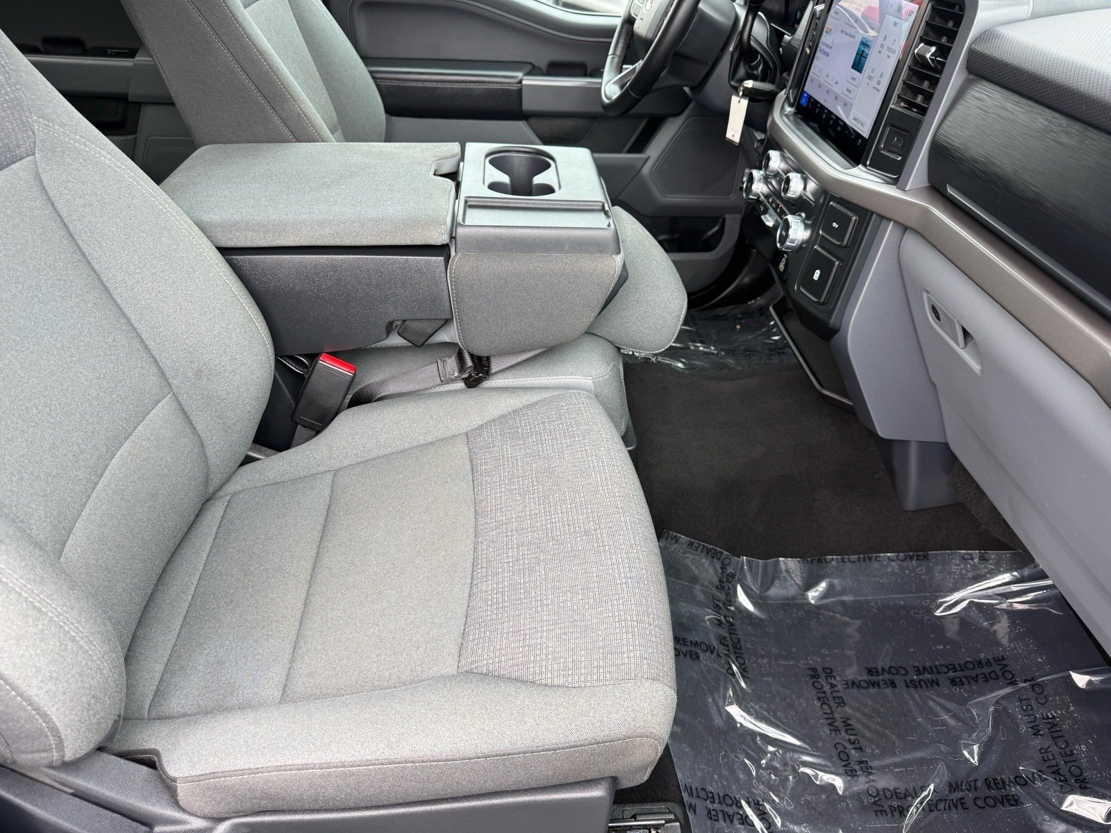 2025 Ford F-150 XLT — photo 28 thumbnail