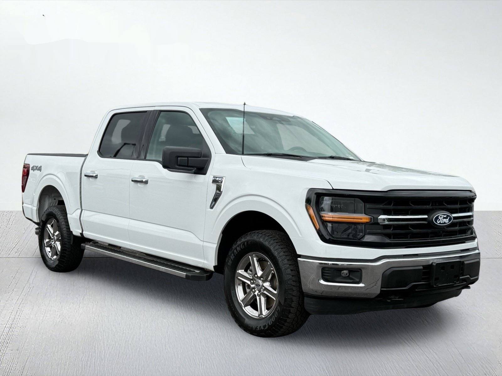 2025 Ford F-150 XLT — photo 9 thumbnail
