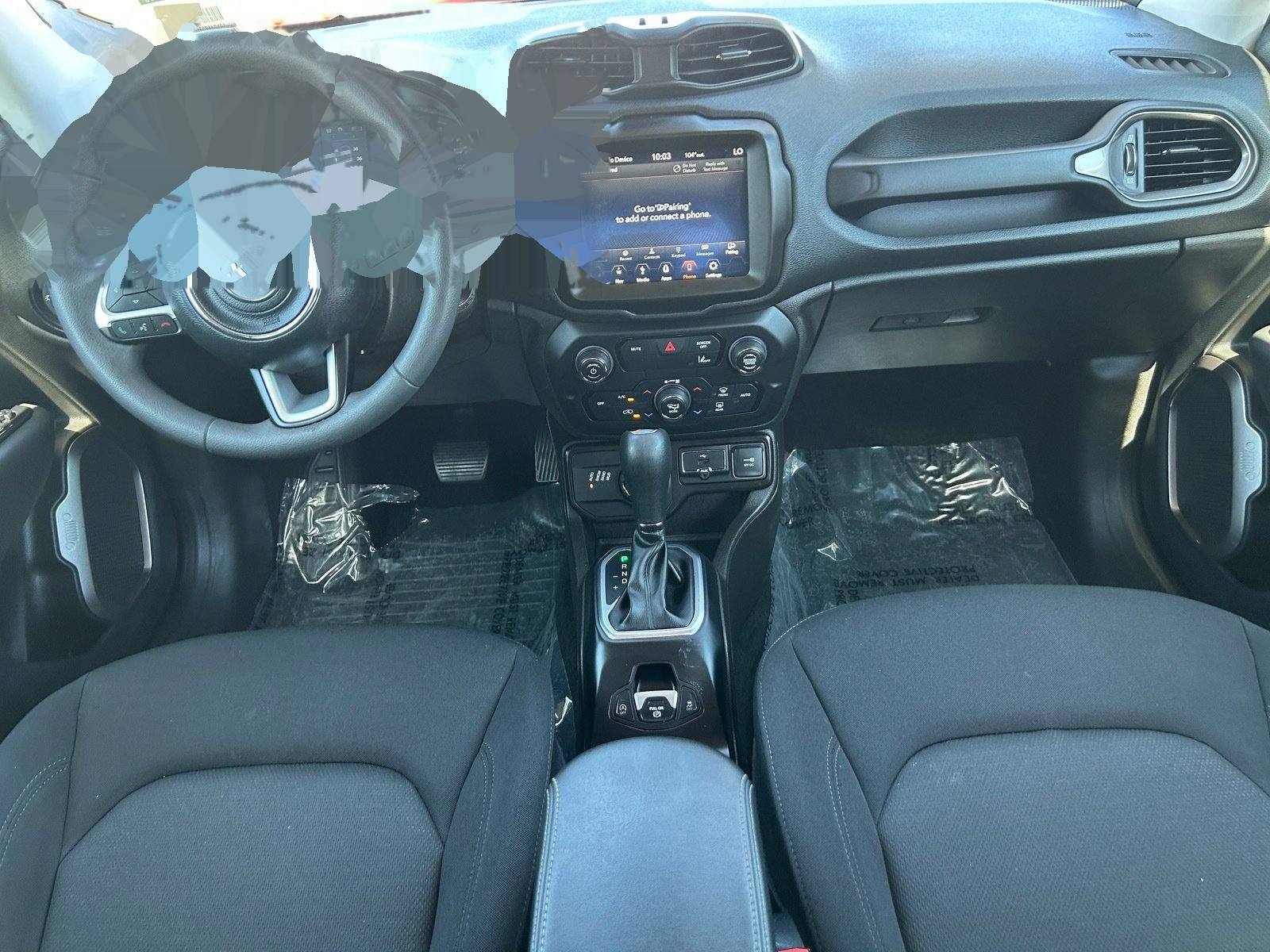 2023 Jeep Renegade Latitude — photo 15 thumbnail