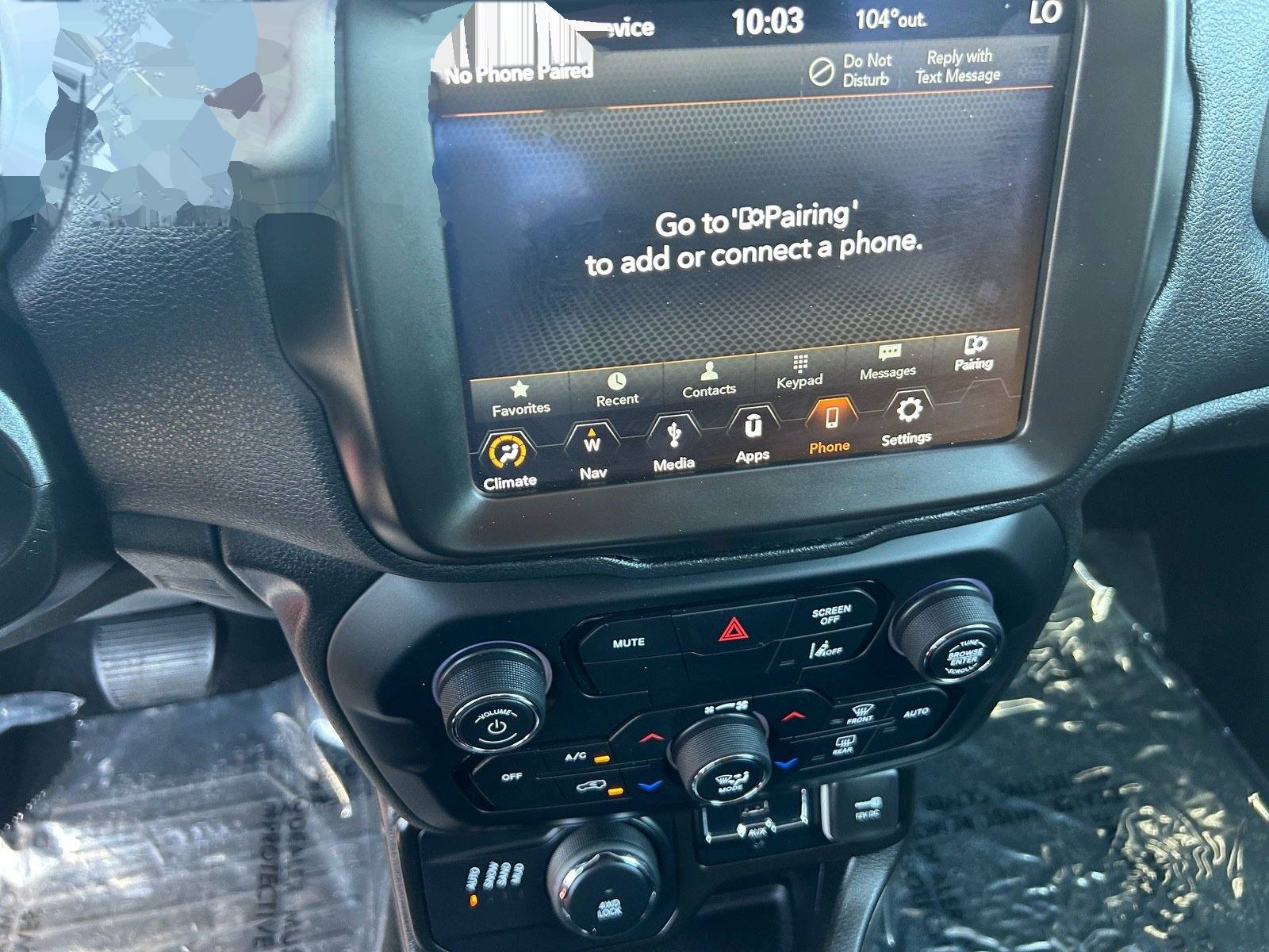 2023 Jeep Renegade Latitude — photo 22 thumbnail