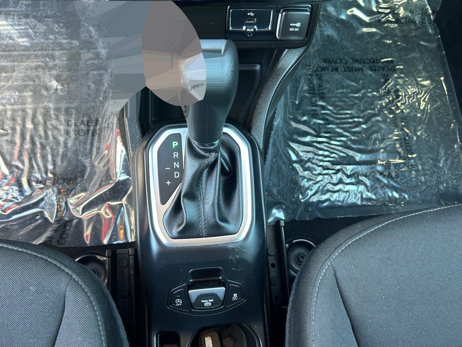 2023 Jeep Renegade Latitude — photo 25 thumbnail