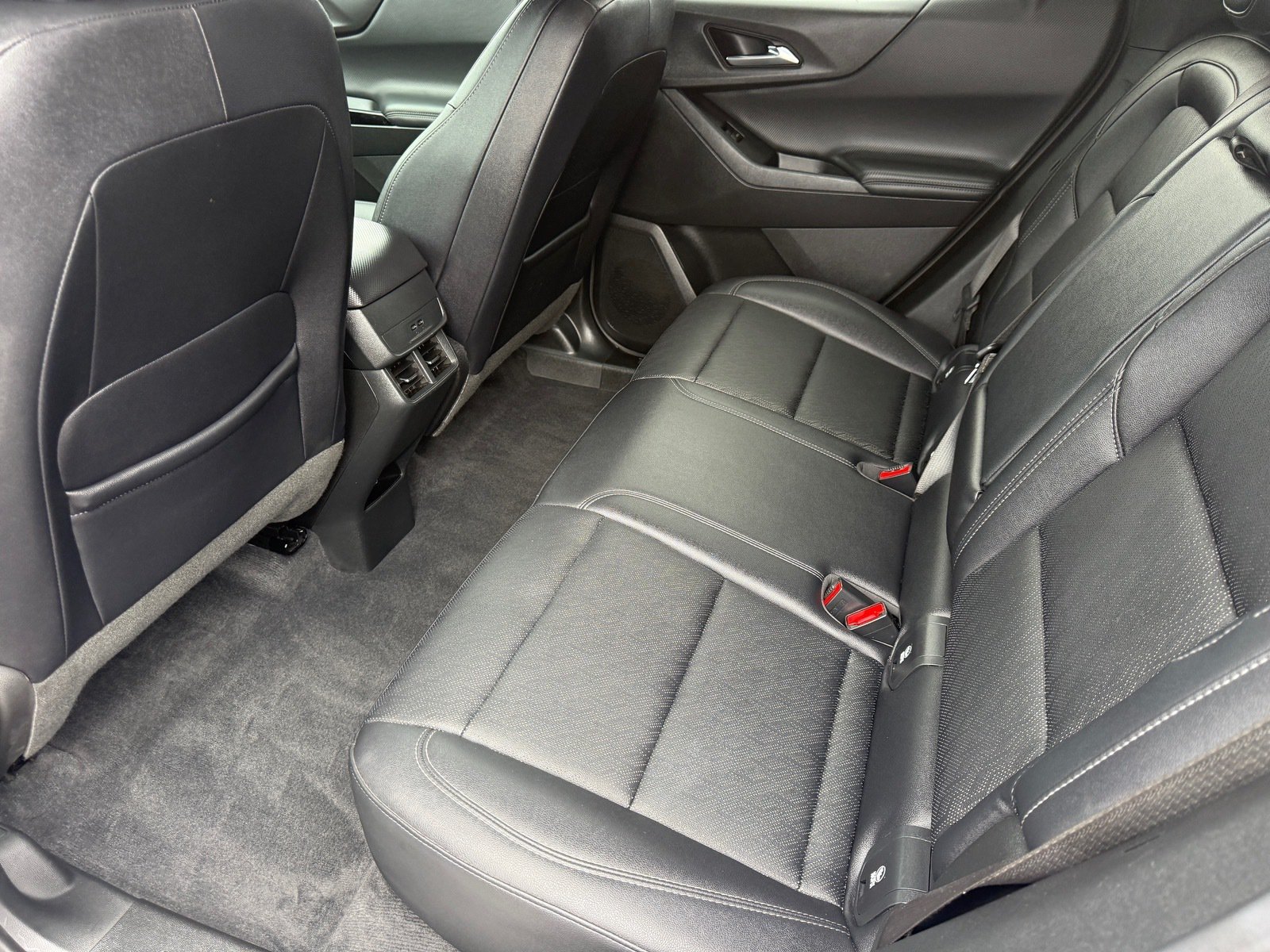 2025 Chevrolet Equinox LT — photo 26 thumbnail