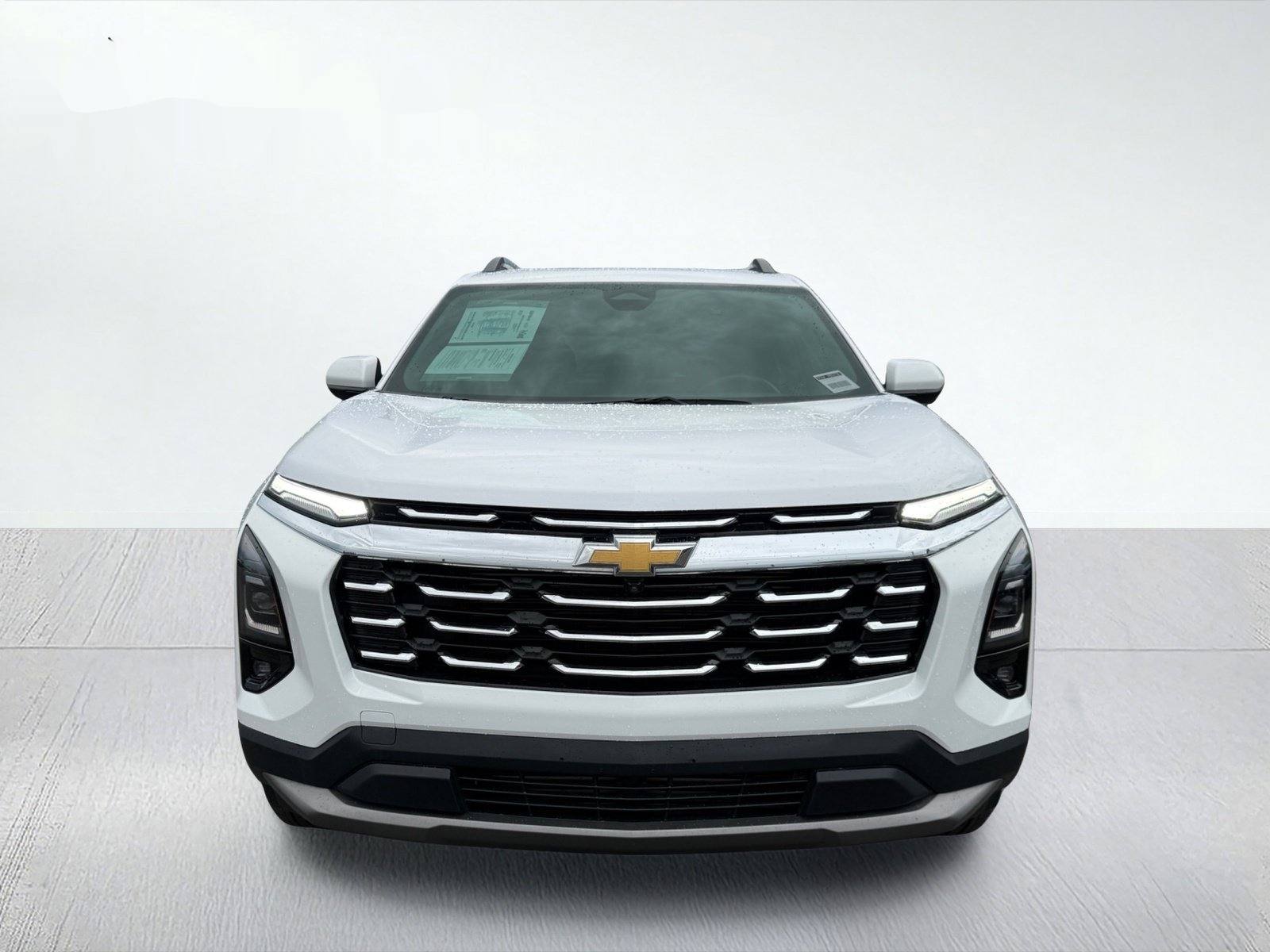 2025 Chevrolet Equinox LT — photo 5 thumbnail