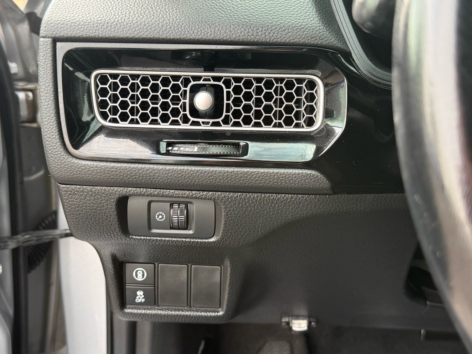 2024 Honda Civic Sport — photo 14 thumbnail