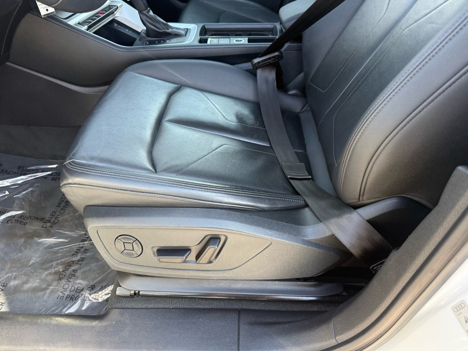 2025 Audi Q3 Premium — photo 13 thumbnail