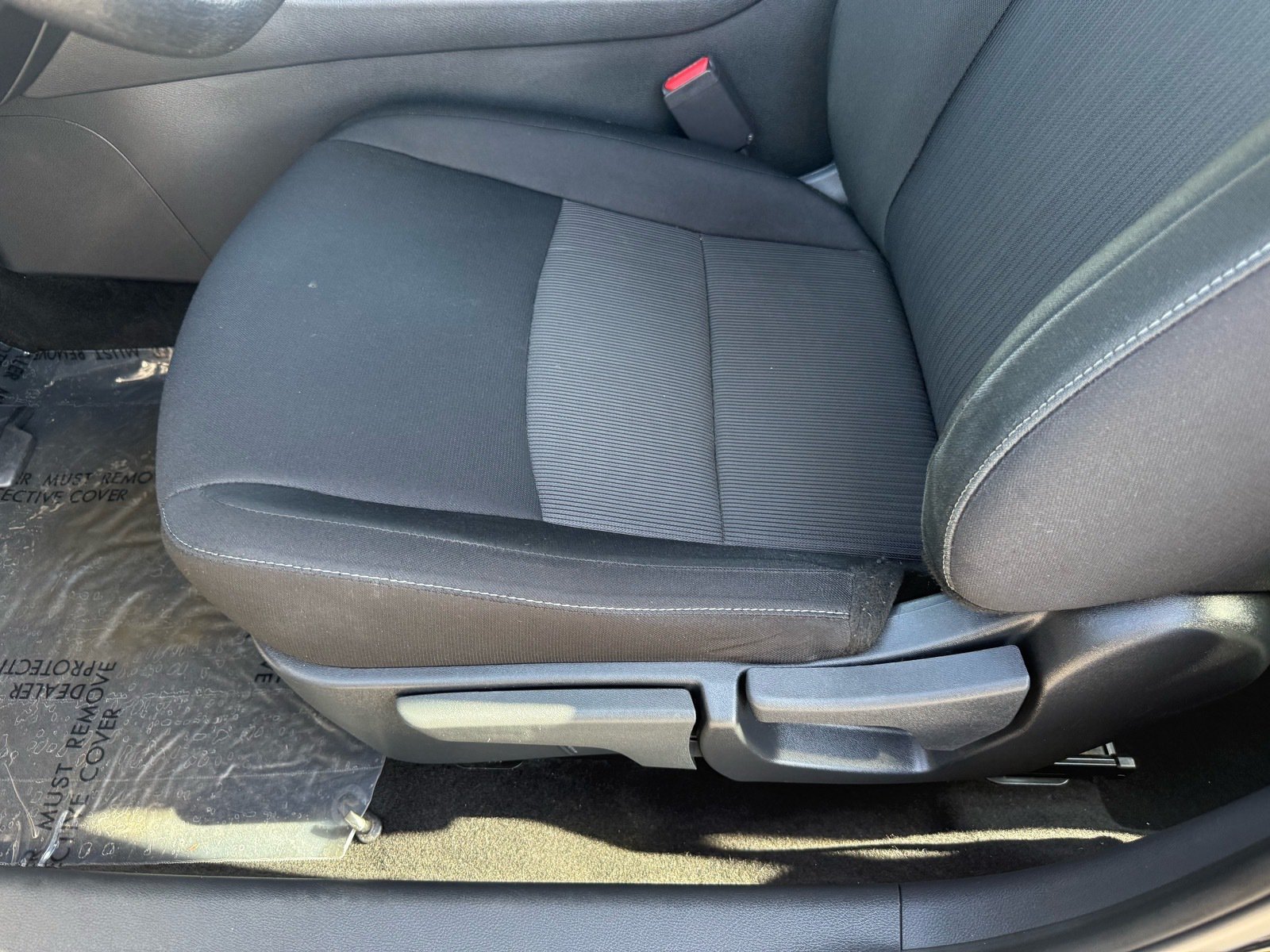 2025 Nissan Sentra SV — photo 13 thumbnail