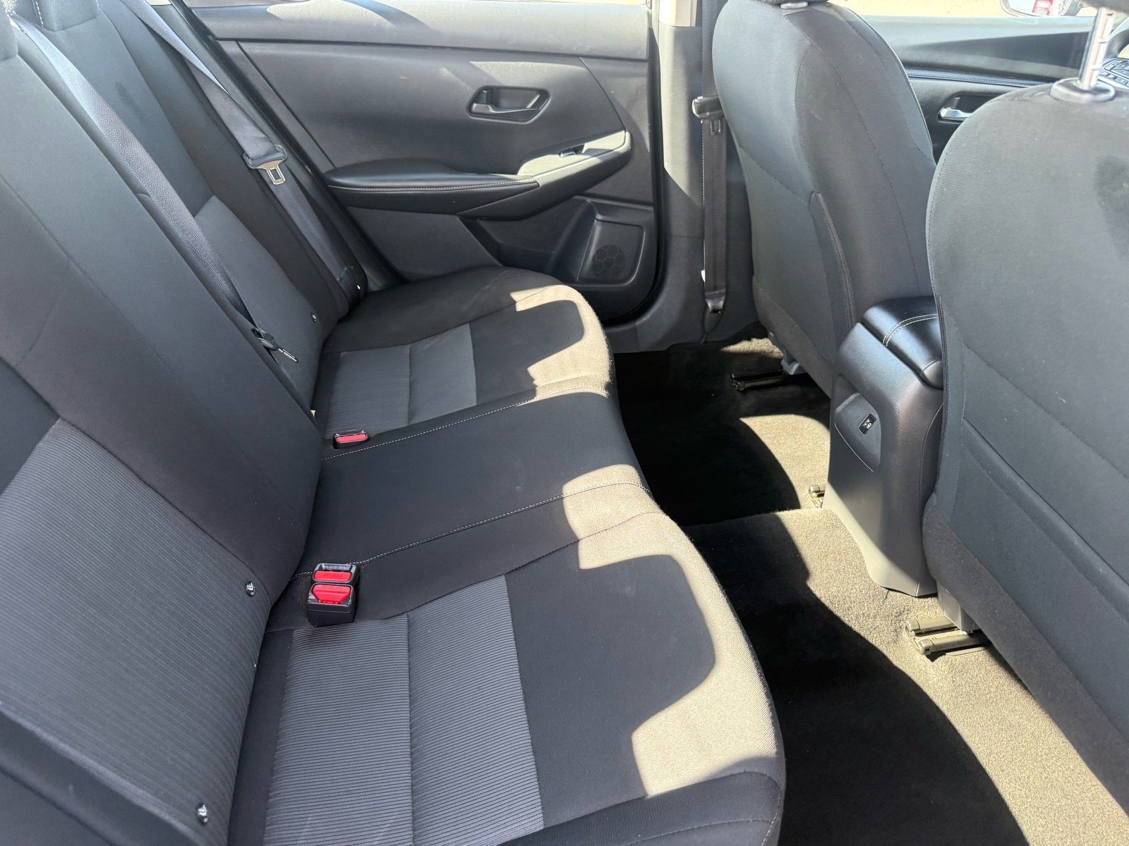 2025 Nissan Sentra SV — photo 28 thumbnail