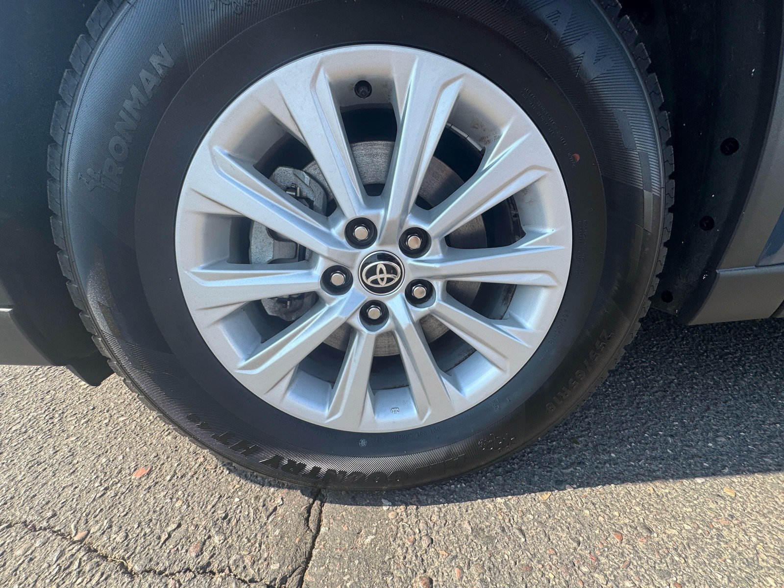 2025 Toyota Grand Highlander XLE — photo 10 thumbnail